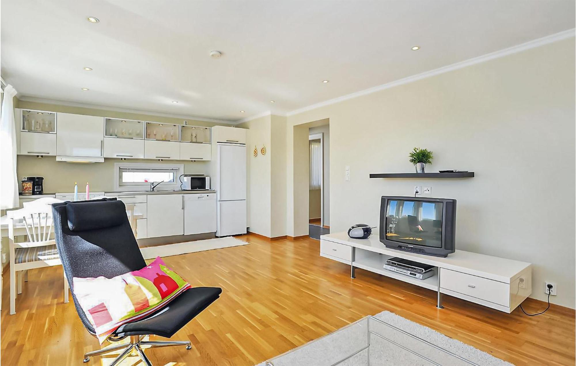 Cozy Apartment In Straumsgrend With Kitchen Bergen Exterior foto